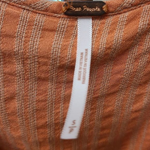 Free People Ruffle Top size Small - Picture 6 of 6